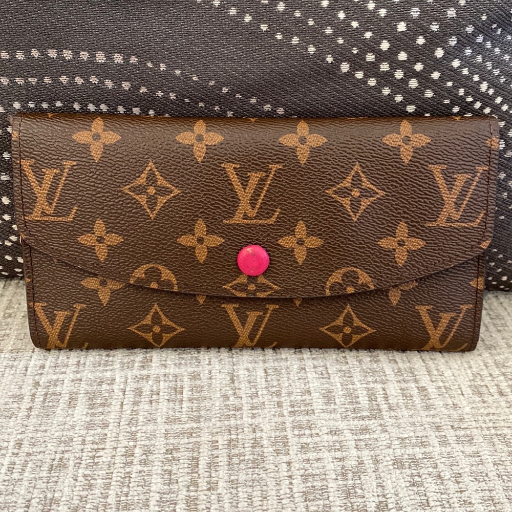 LV Women’s wallet